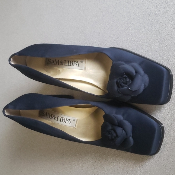 Sam & Libby Stacked Navy Blue Heels Size 5.5 - Picture 3 of 5